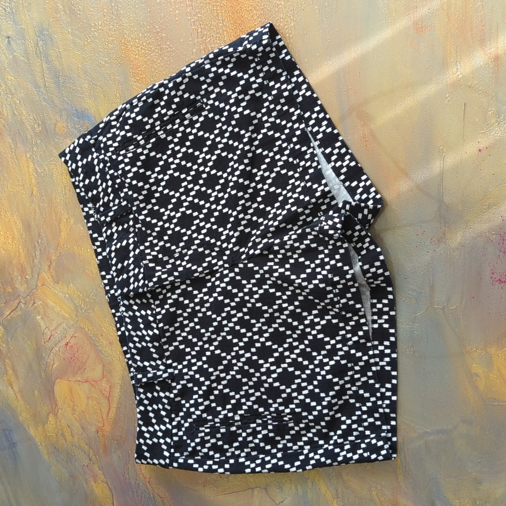 A.N.A Black n White Twill Shorts Size 8